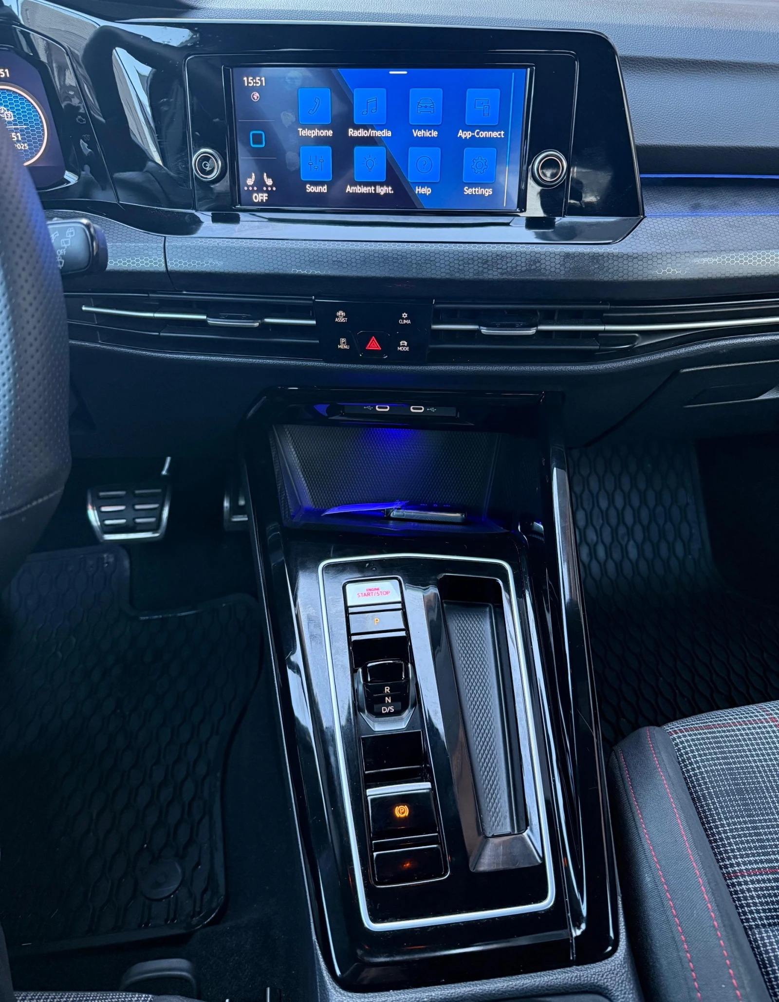 VW Golf 8 GTI, снимка 12 - Автомобили и джипове - 55263037