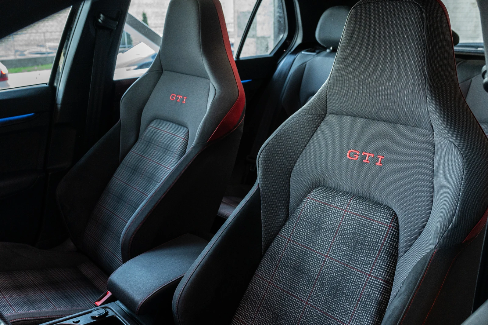 VW Golf 8 GTI, снимка 8 - Автомобили и джипове - 55263037