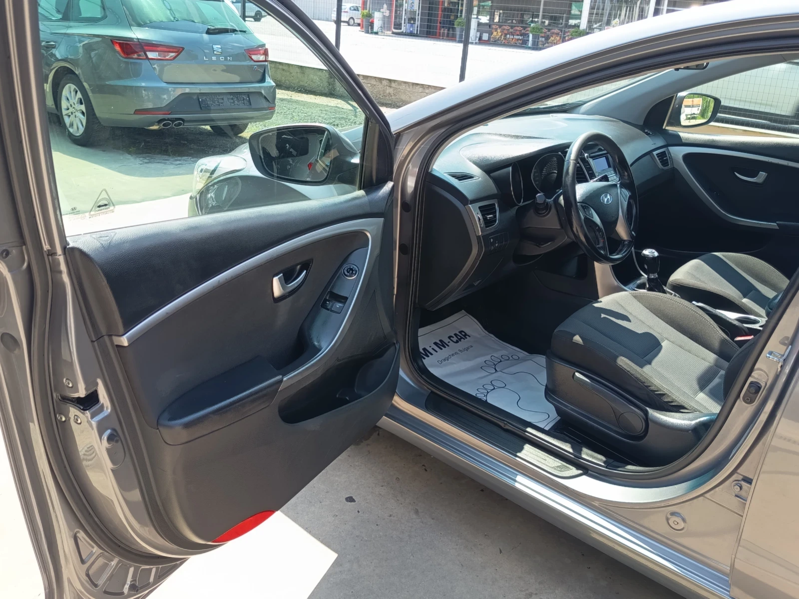 Hyundai I30 1.4i, снимка 9 - Автомобили и джипове - 55318824