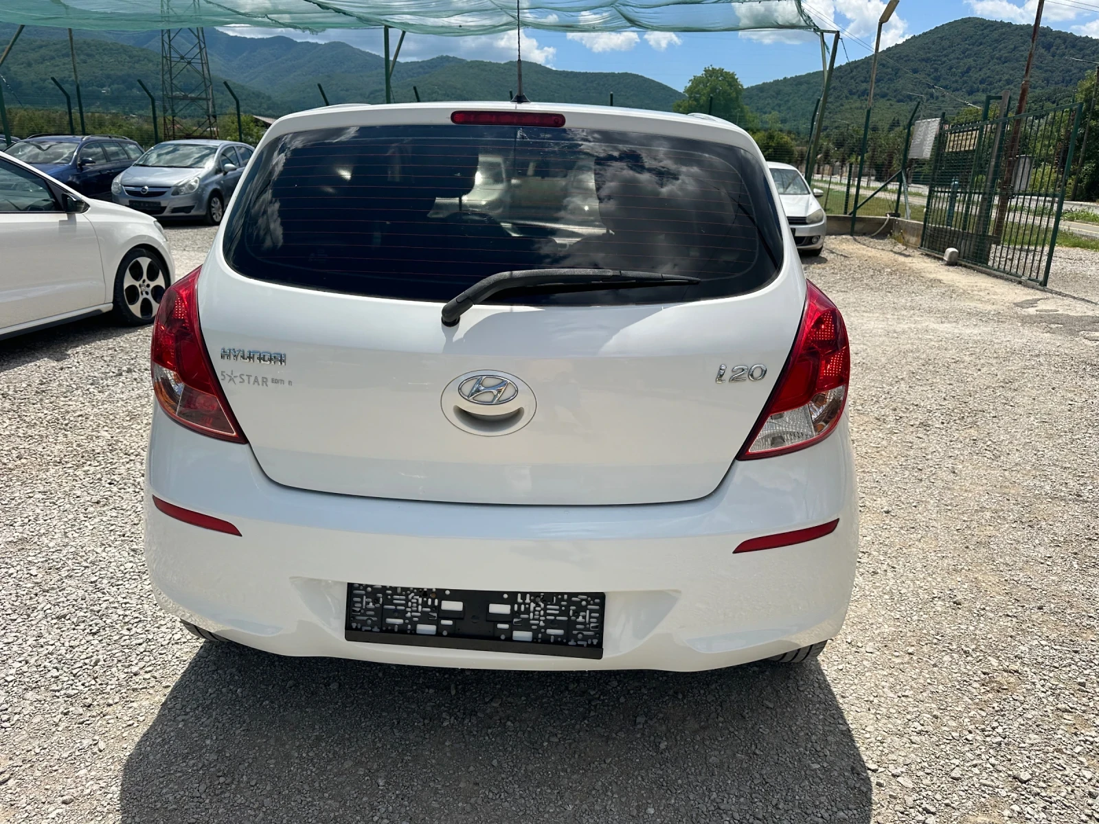 Hyundai I20 1.3 i, снимка 5 - Автомобили и джипове - 55407347