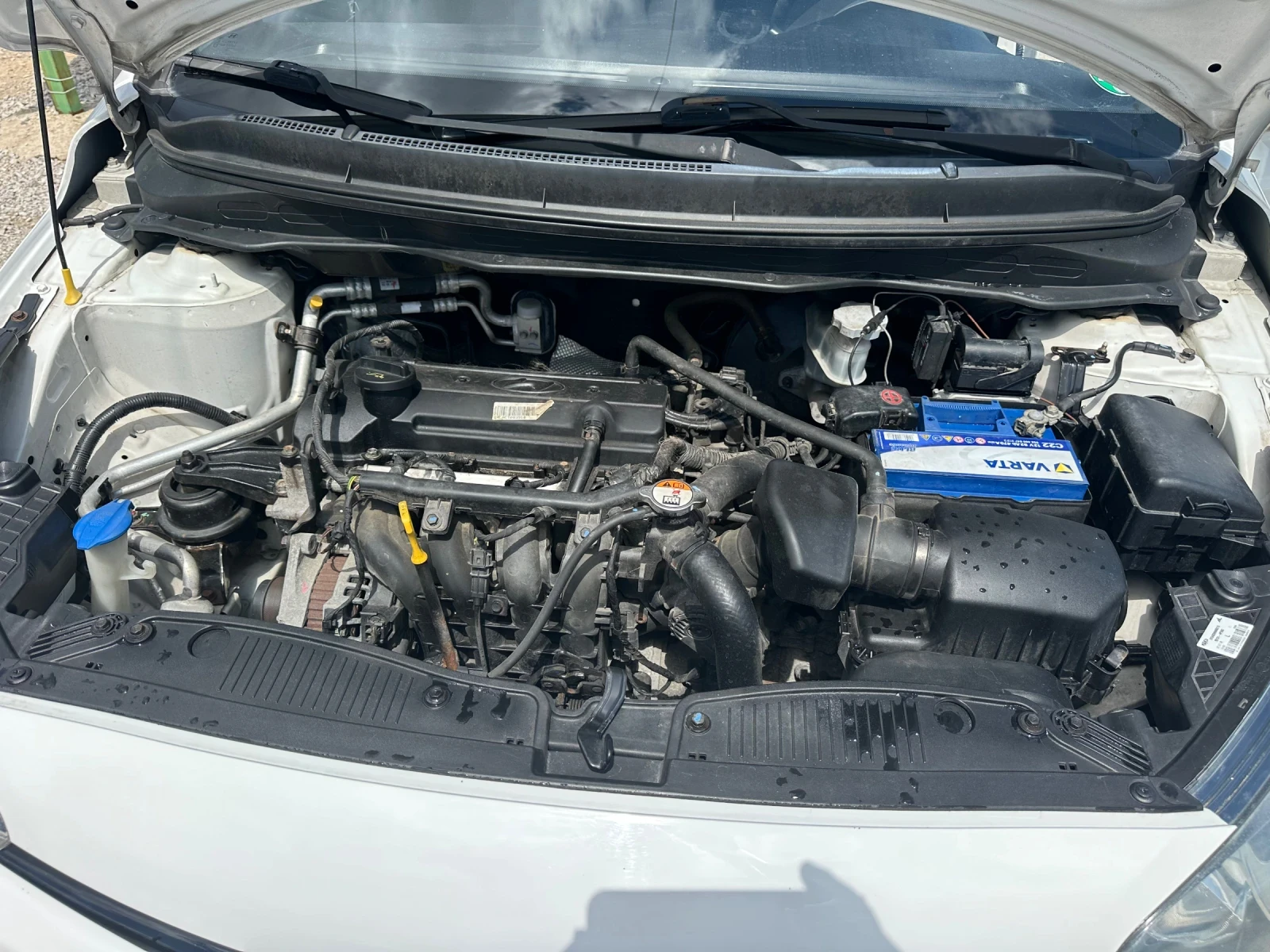 Hyundai I20 1.3 i, снимка 15 - Автомобили и джипове - 55407347
