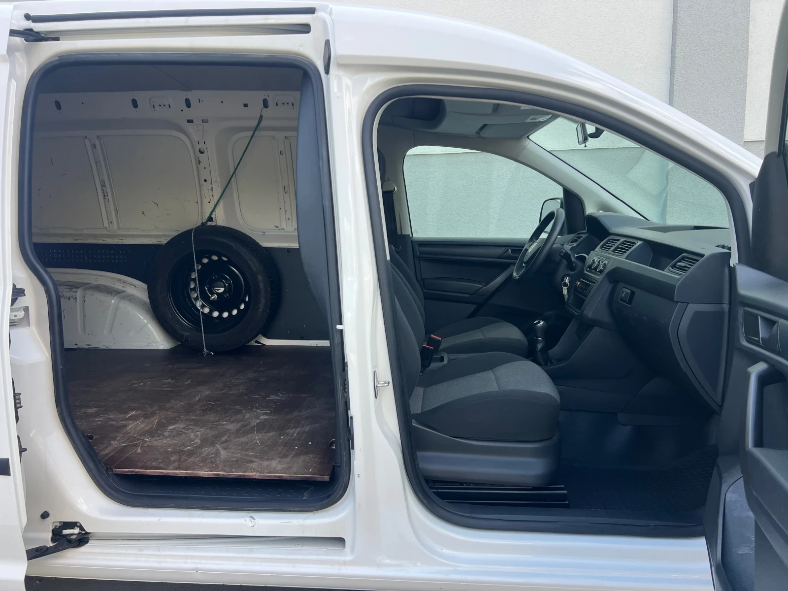 VW Caddy 1.4 TGI..!! MAXI LONG..!!, снимка 8 - Автомобили и джипове - 55618430