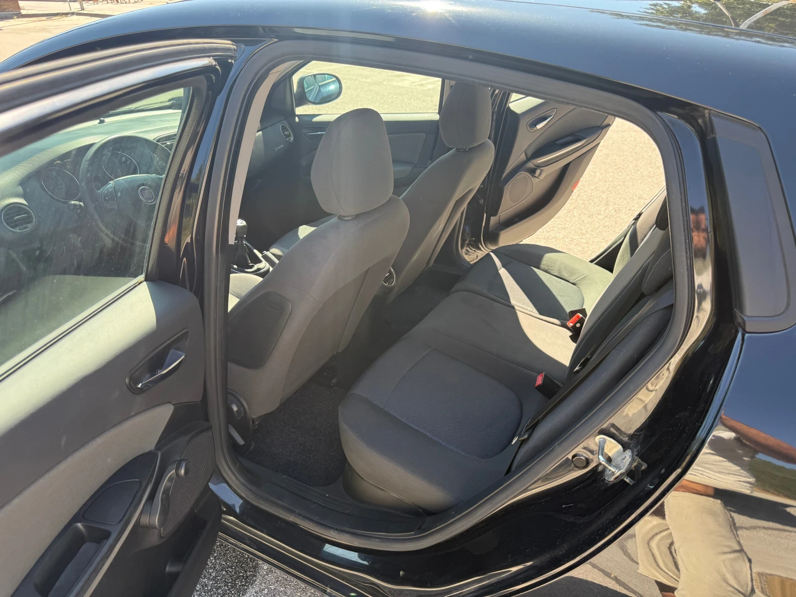 Fiat Bravo 1.9 multijet, снимка 5 - Автомобили и джипове - 55681372
