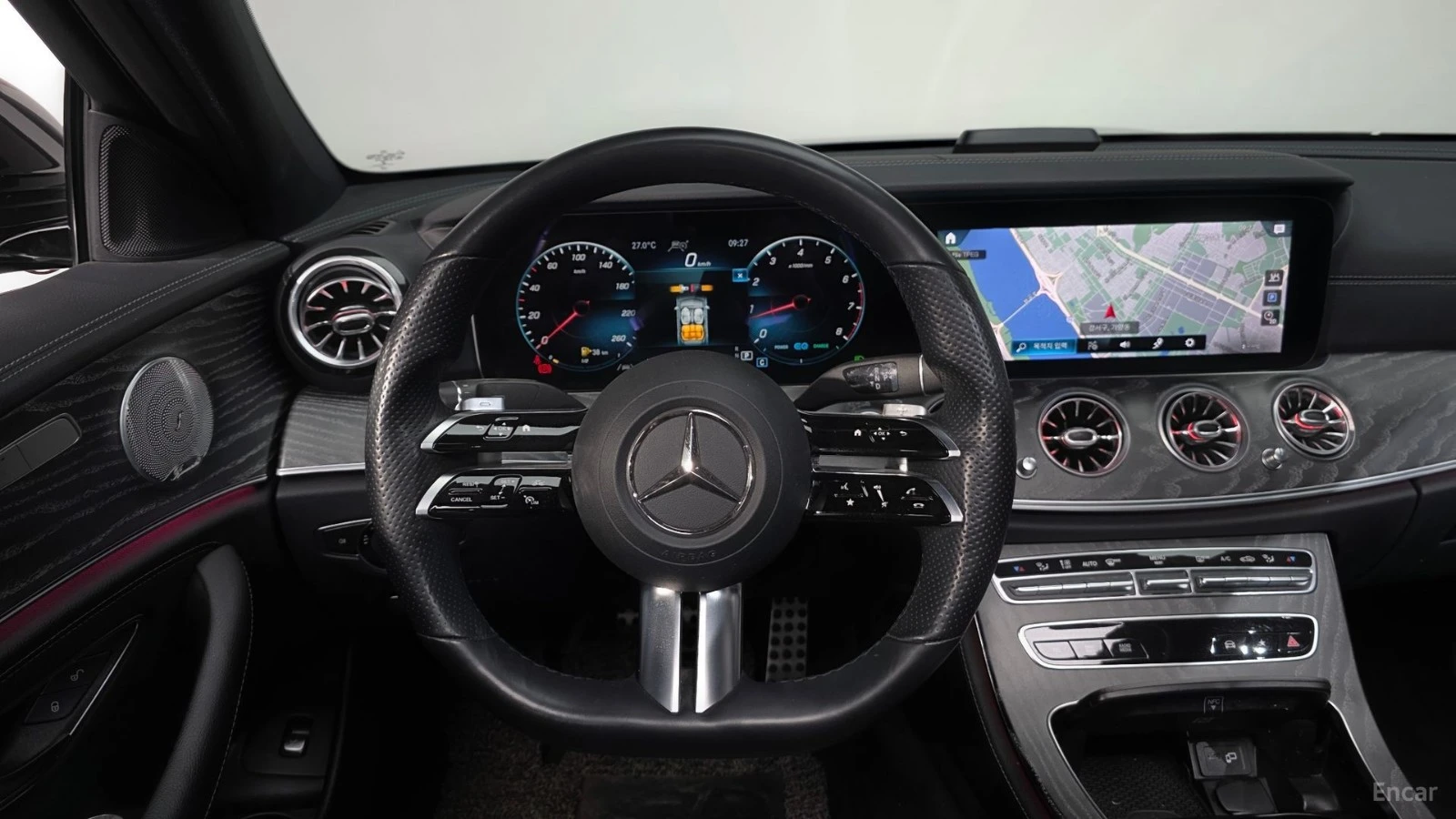 Mercedes-Benz E 350 4MATIC/AMG-LINE/DRIVE-ASSISTS/SUNROOF, снимка 7 - Автомобили и джипове - 55688145