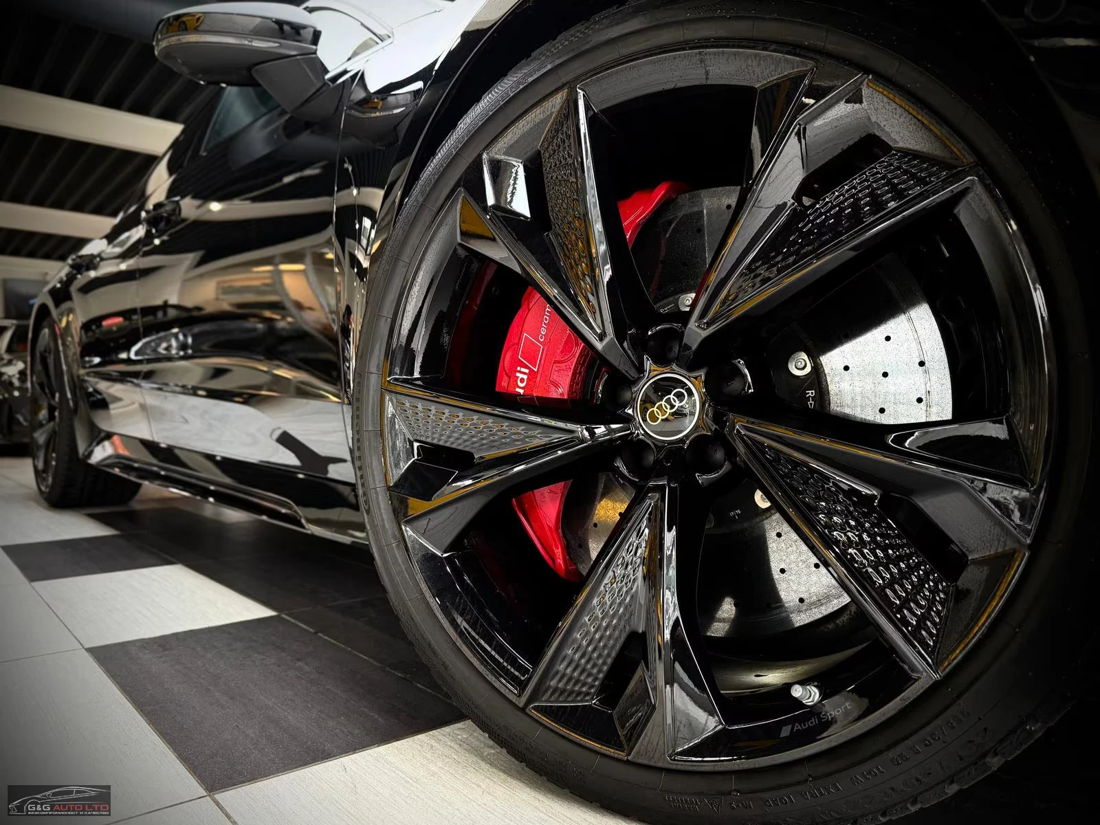 Audi Rs7 SPORTBACK/600HP/PANO/360/HUD/B&O/VENT/795z, снимка 7 - Автомобили и джипове - 55706526