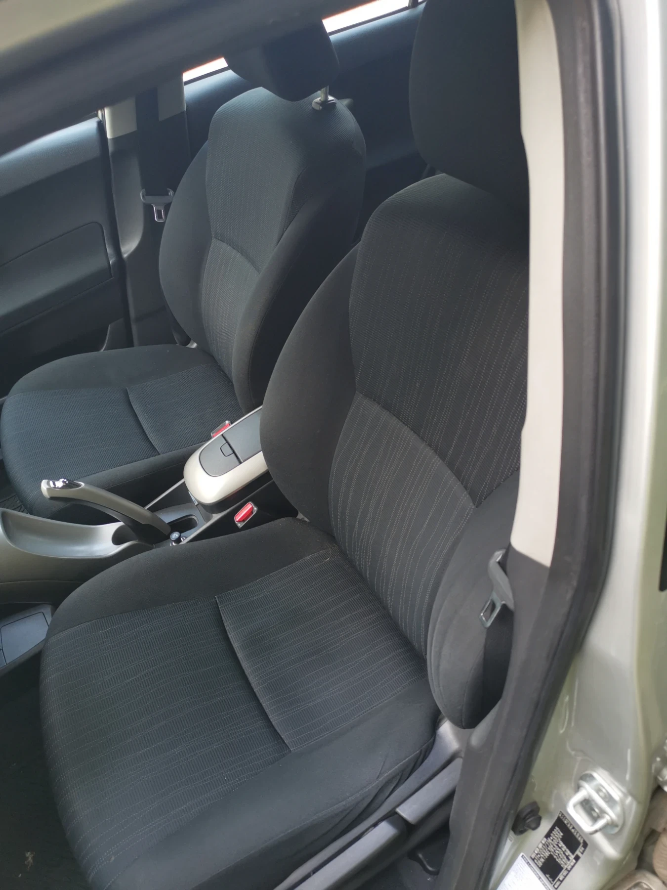 Toyota Auris, снимка 10 - Автомобили и джипове - 55804122