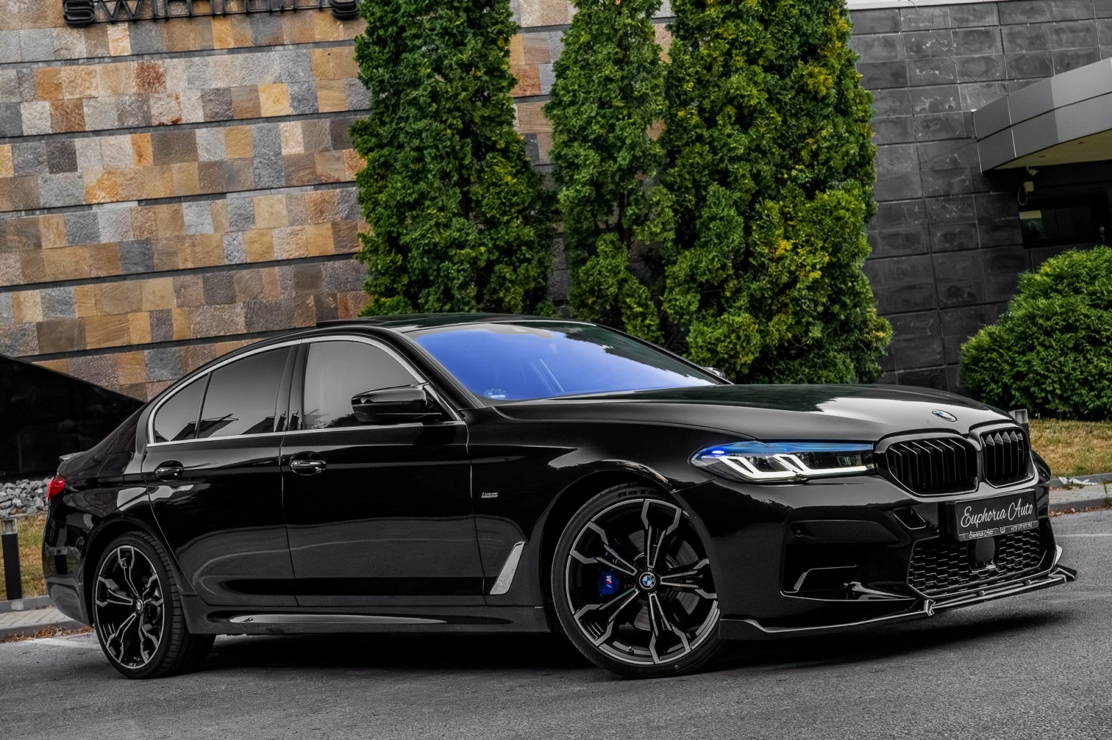 BMW 540 i X-Drive* M-PERFOM* LASER* DIGITAL* 3xTV, снимка 7 - Автомобили и джипове - 55994763