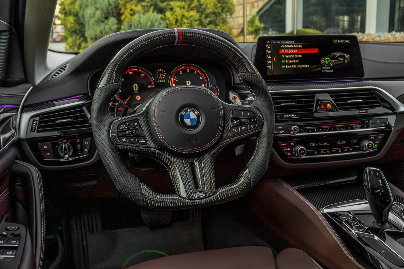 BMW 540 i X-Drive* M-PERFOM* LASER* DIGITAL* 3xTV, снимка 14 - Автомобили и джипове - 55994763