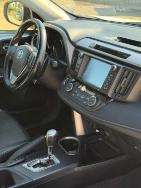 Toyota Rav4 2.0 (151hp) - AWD/Автоматик/Luxury/Гаранция, снимка 10