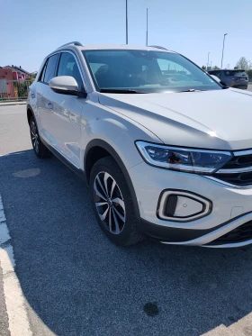 VW T-Roc Style Plus 1.5TSI OPF DSG7 | Mobile.bg    4