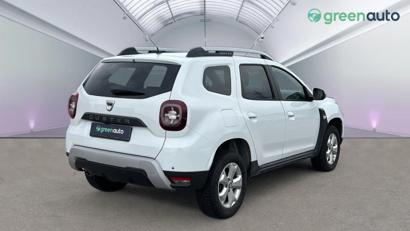 Dacia Duster 1.5 dCi, снимка 3 - Автомобили и джипове - 47301231