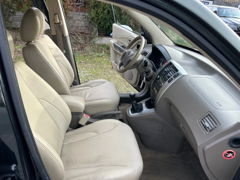 Hyundai Tucson 2.0I 16V 4X4 EURO4, снимка 12 - Автомобили и джипове - 52630270