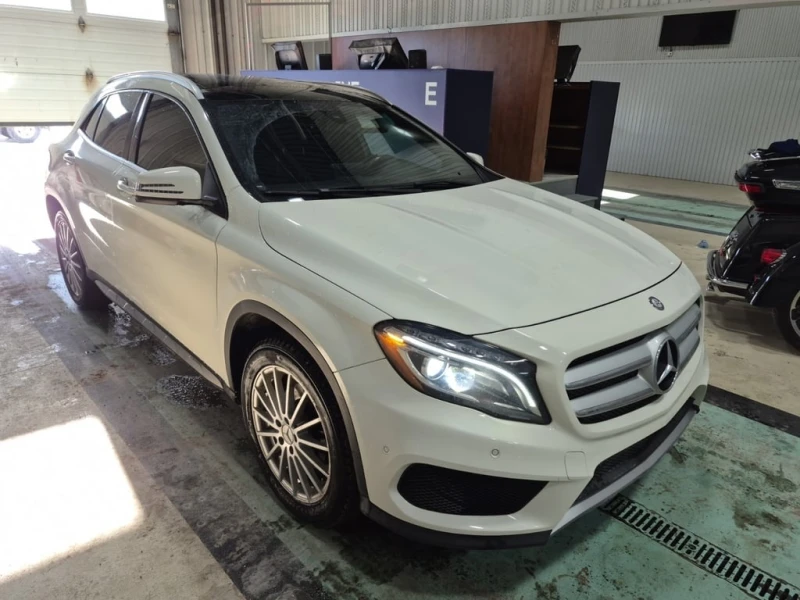 Mercedes-Benz GLA 250  CARFAX| PANO| NAVI| MEMORY, снимка 2 - Автомобили и джипове - 53435247