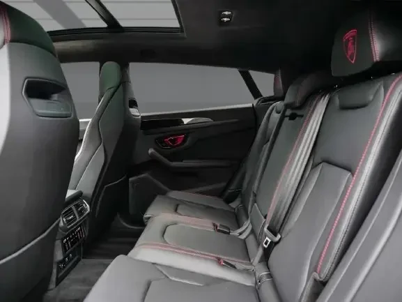 Lamborghini Urus SE = Carbon Ceramic Brakes = Гаранция, снимка 12 - Автомобили и джипове - 52884016