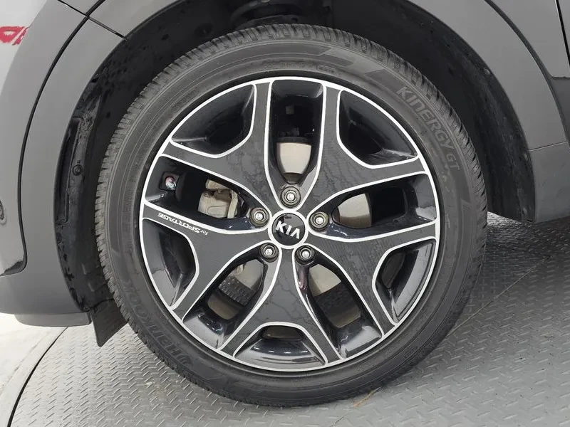 Kia Sportage 2.0 CRDi 4WD, снимка 5 - Автомобили и джипове - 54276687