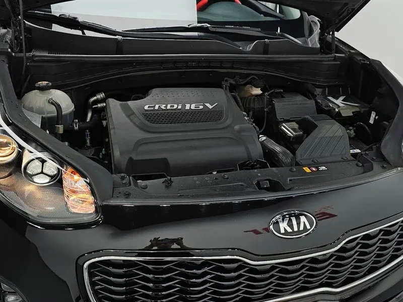 Kia Sportage 2.0 CRDi 4WD, снимка 6 - Автомобили и джипове - 54276687