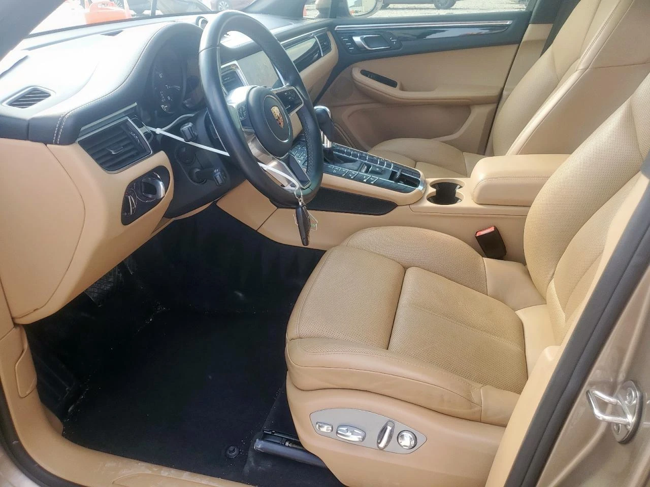Porsche Macan 4Х4/ПАНОРАМА/ОБДУХВАНЕ/ПОДГРЕВ/ВИДЕО НА МОТОРА - изображение 7