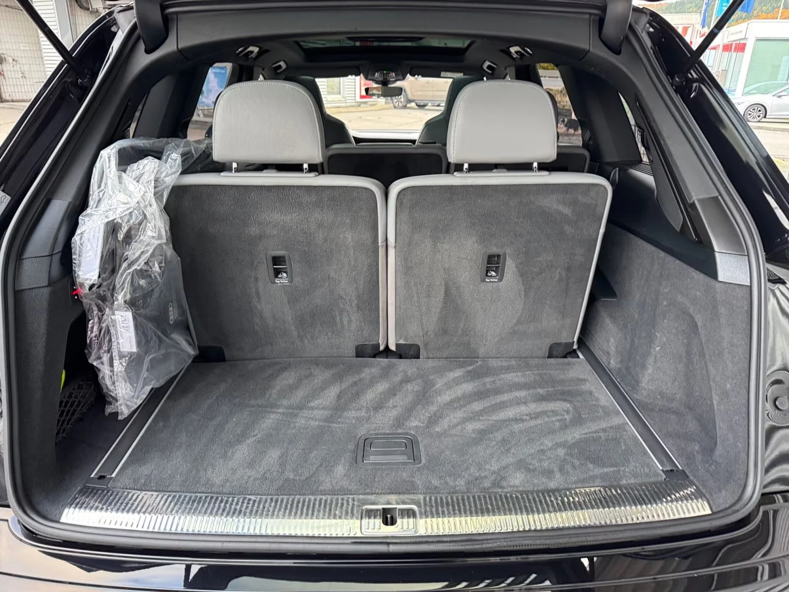 Audi SQ7 4.0TDI/435HP/7S/PANO/MATRIX/AHK/BOSE/360/HUD/797g | Mobile.bg � ����������� 15
