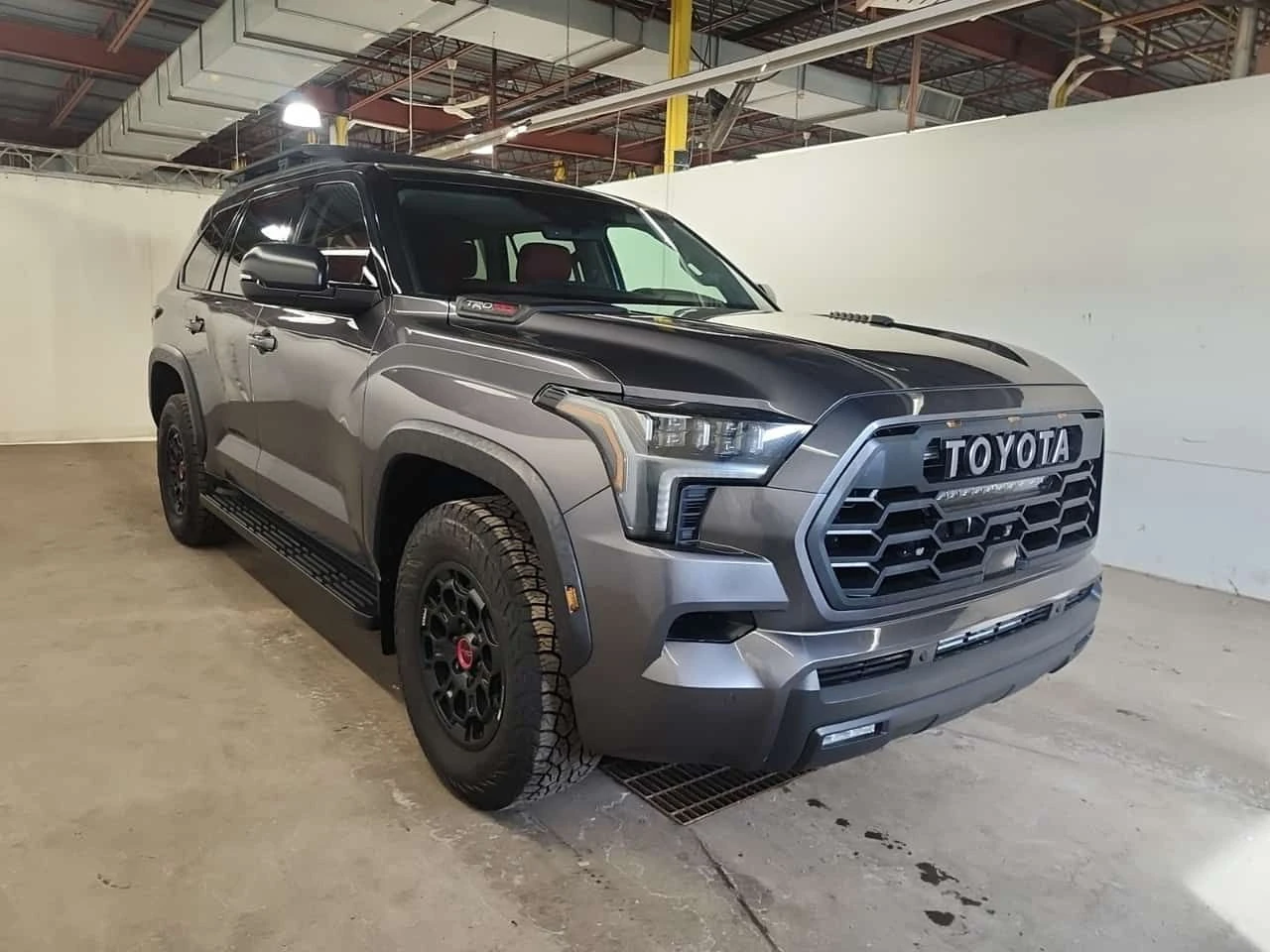 Toyota Sequoia * TRD OFF ROAD * ПОДГРЕВИ* ОБДУХВАНИЯ* 360 КАМЕРА* - изображение 2