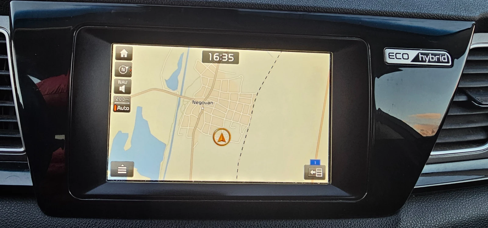 Kia Niro 1.6i Hybrid 105кс 2019г, снимка 16 - Автомобили и джипове - 53915422