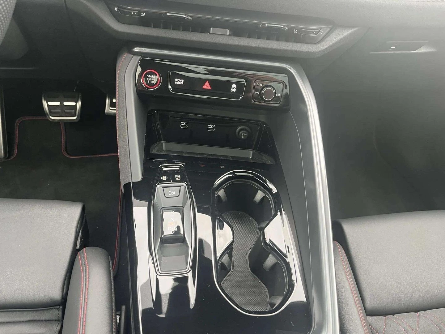 Audi Q5, снимка 12 - Автомобили и джипове - 54250091