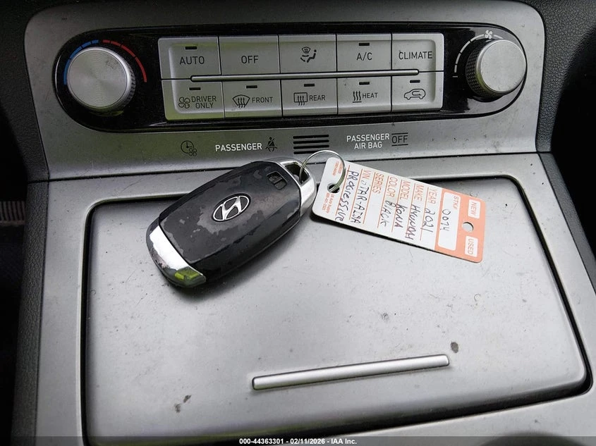 Hyundai Kona Electric Limited FWD, снимка 11 - Автомобили и джипове - 54245448