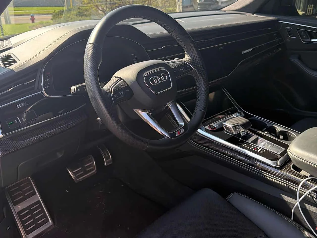 Audi SQ8 МАСАЖИ/ОБДУХВАНЕ/ПАНОРАМА/ДИСТРОНИК/360, снимка 7 - Автомобили и джипове - 54572318