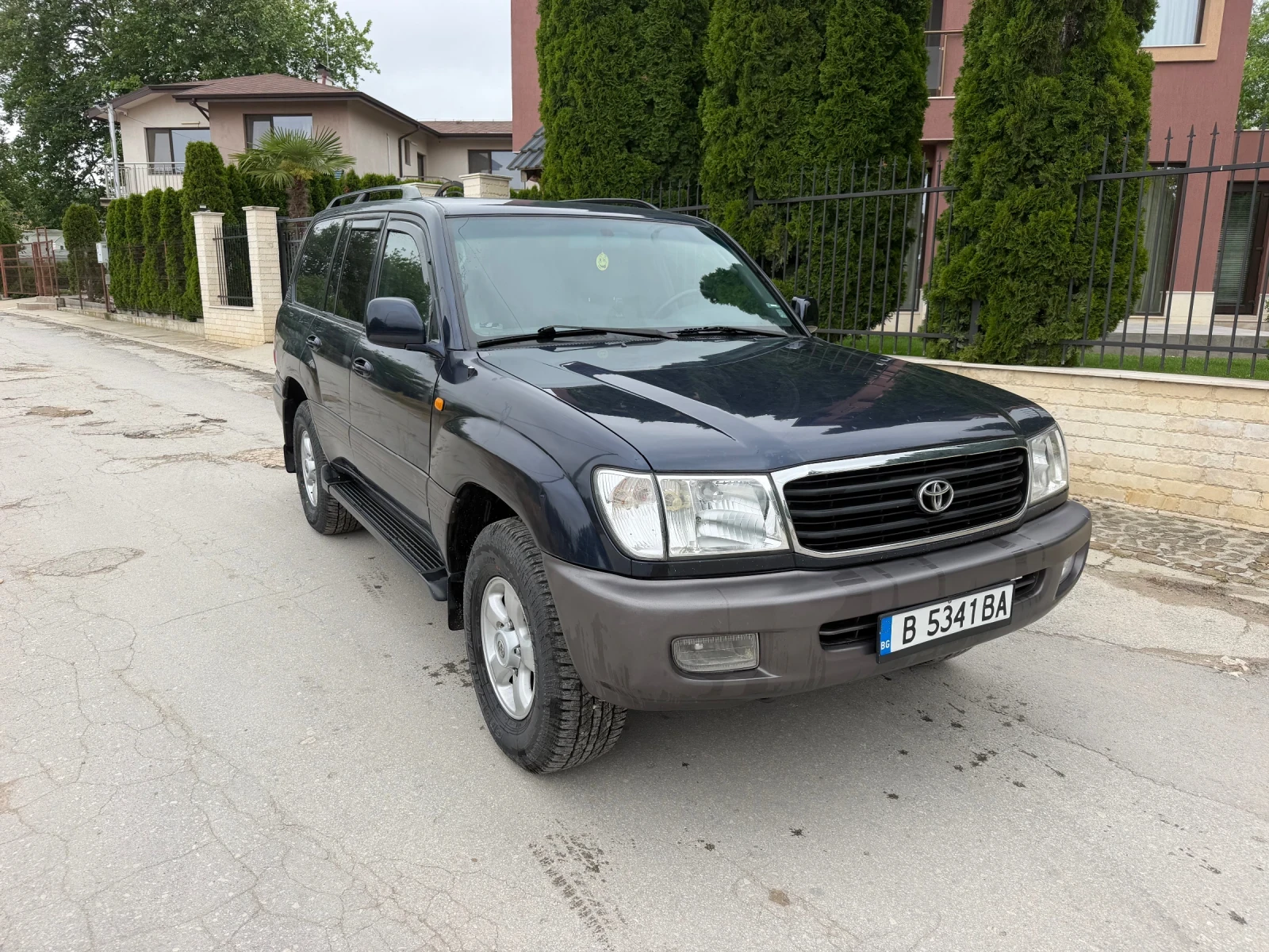 Toyota Land cruiser Toyota Land Cruiser-J100-4.7 V8-Avtomat 236kc, снимка 2 - Автомобили и джипове - 54749102