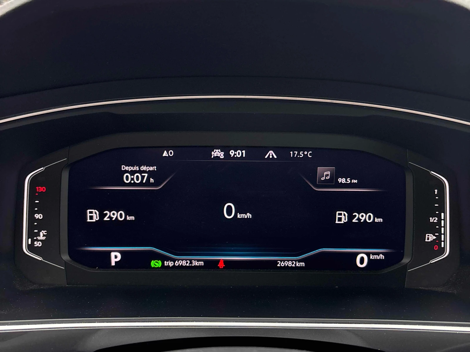 VW Tiguan COMFORTLINE R-LINE BLACK EDITION * 7 МЕСТЕН * AWD , снимка 7 - Автомобили и джипове - 55015069