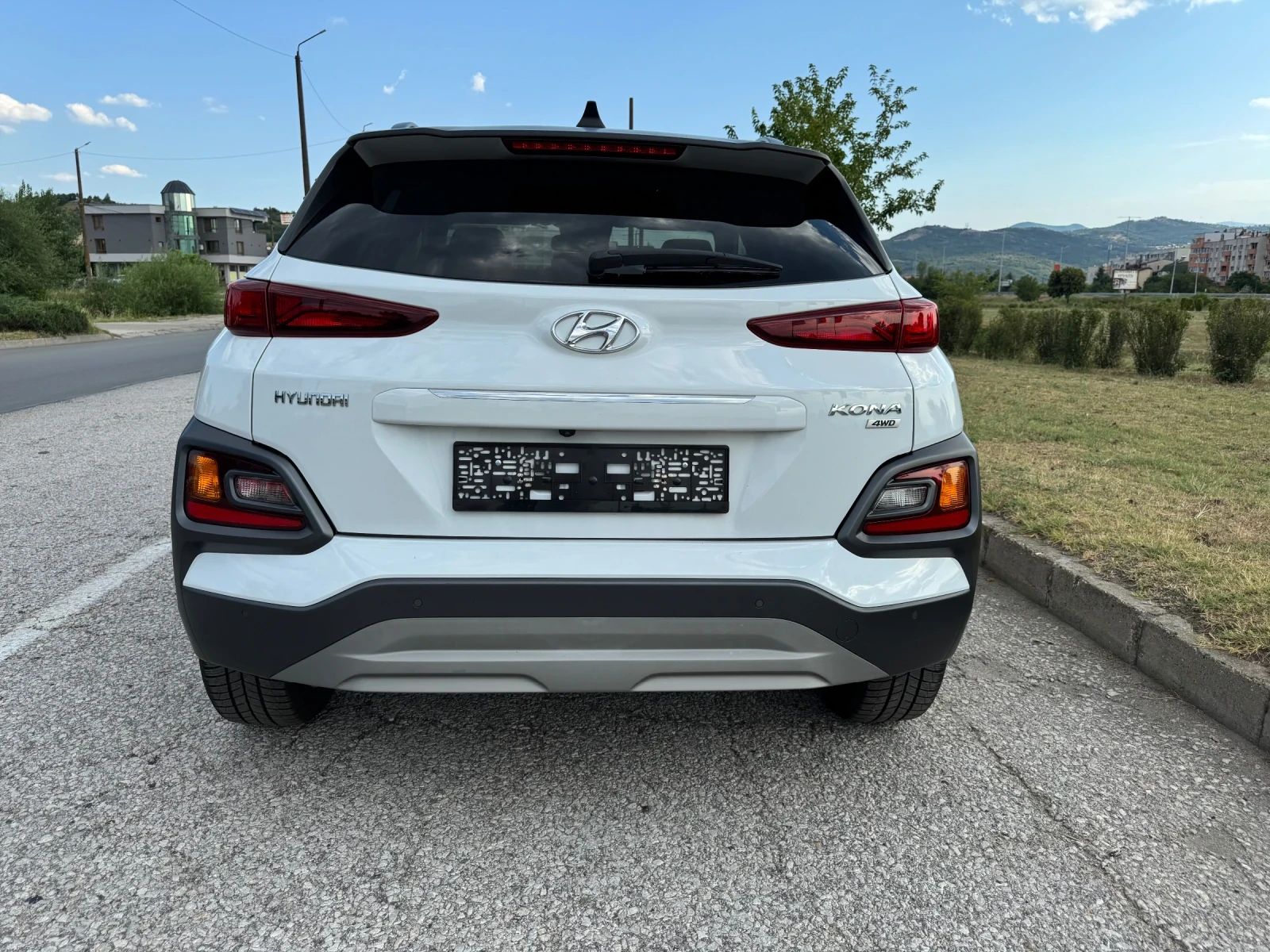 Hyundai Kona 1.6CRDI4x4 Avtomatik Full, снимка 4 - Автомобили и джипове - 55388406