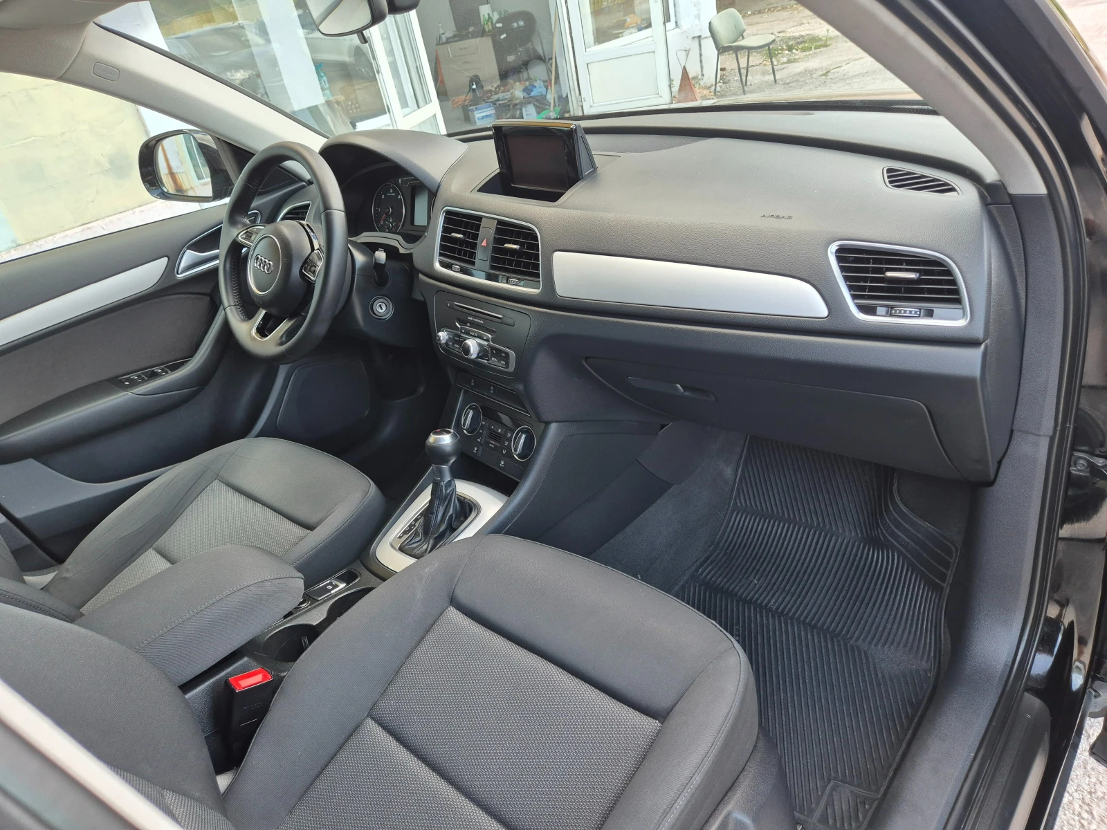 Audi Q3 2.0 TDI 150 КС ITALY, снимка 15 - Автомобили и джипове - 55455750