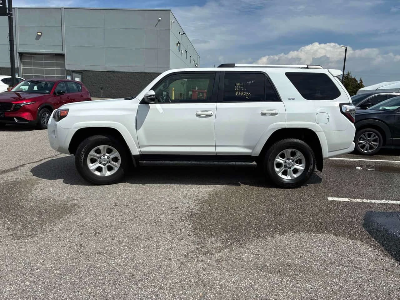 Toyota 4runner | DISTRONIC | ПОДГРЕВ | CARFAX | , снимка 2 - Автомобили и джипове - 55614731