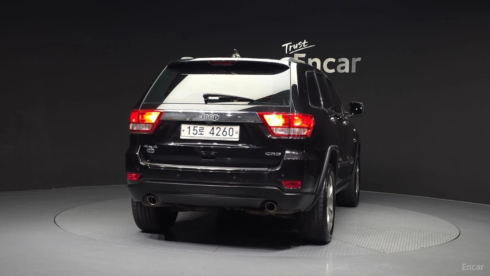 Jeep Cherokee * ПАНО* KEYLESS* Camera* ПОДГРЕВ* , снимка 4 - Автомобили и джипове - 55654925