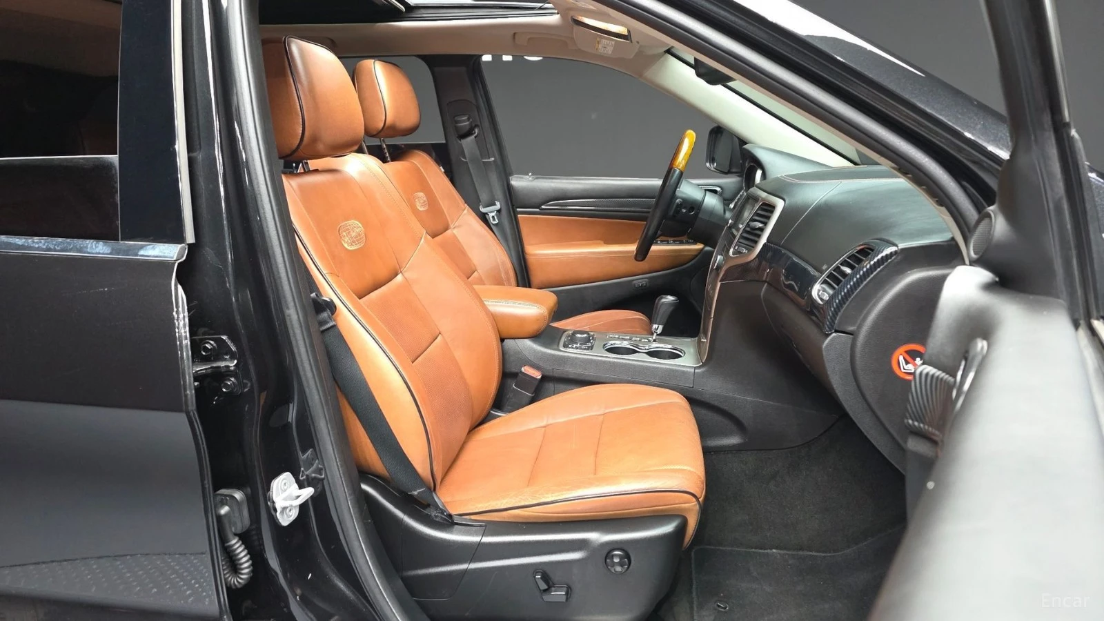Jeep Cherokee * ПАНО* KEYLESS* Camera* ПОДГРЕВ* , снимка 10 - Автомобили и джипове - 55654925