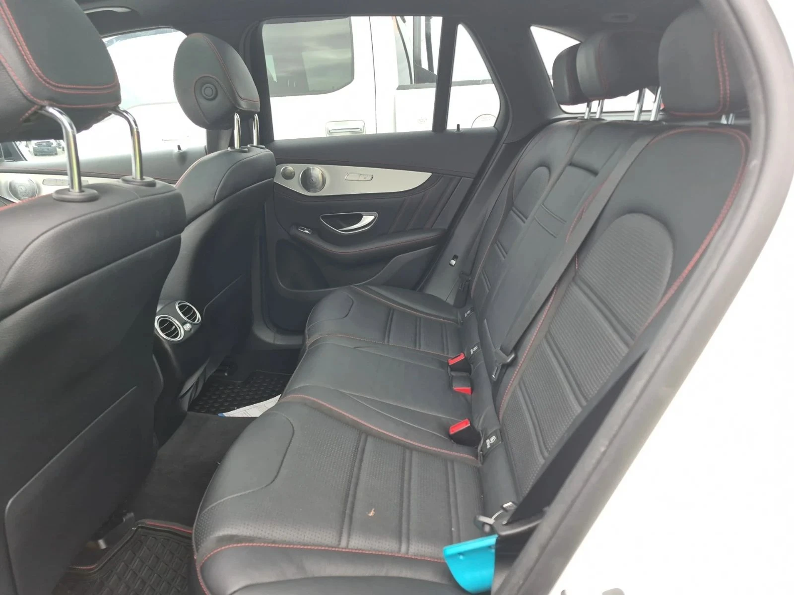 Mercedes-Benz GLC 43 AMG, снимка 3 - Автомобили и джипове - 56724713