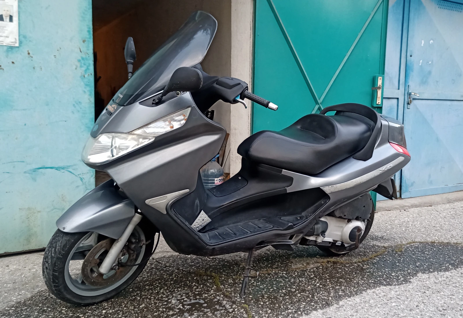Piaggio X8  - изображение 4