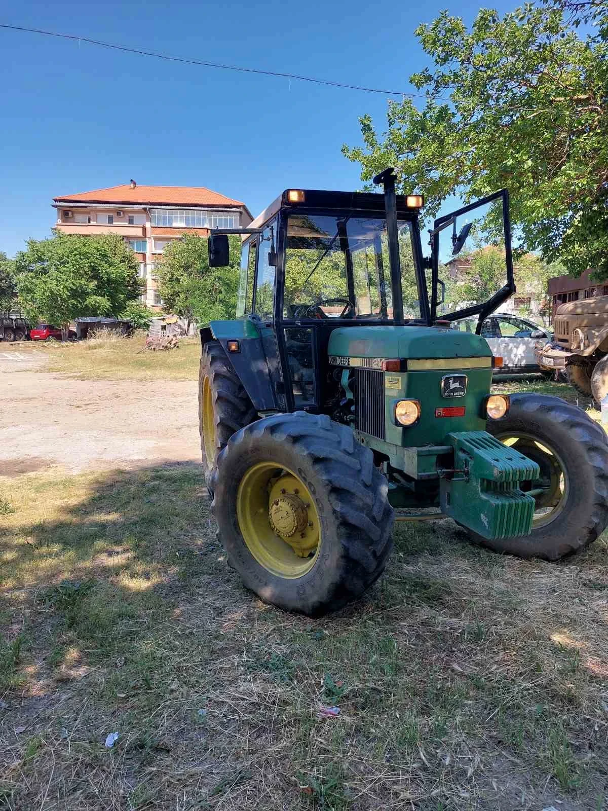 Трактор John Deere 2140, снимка 3 - Селскостопанска техника - 54788481