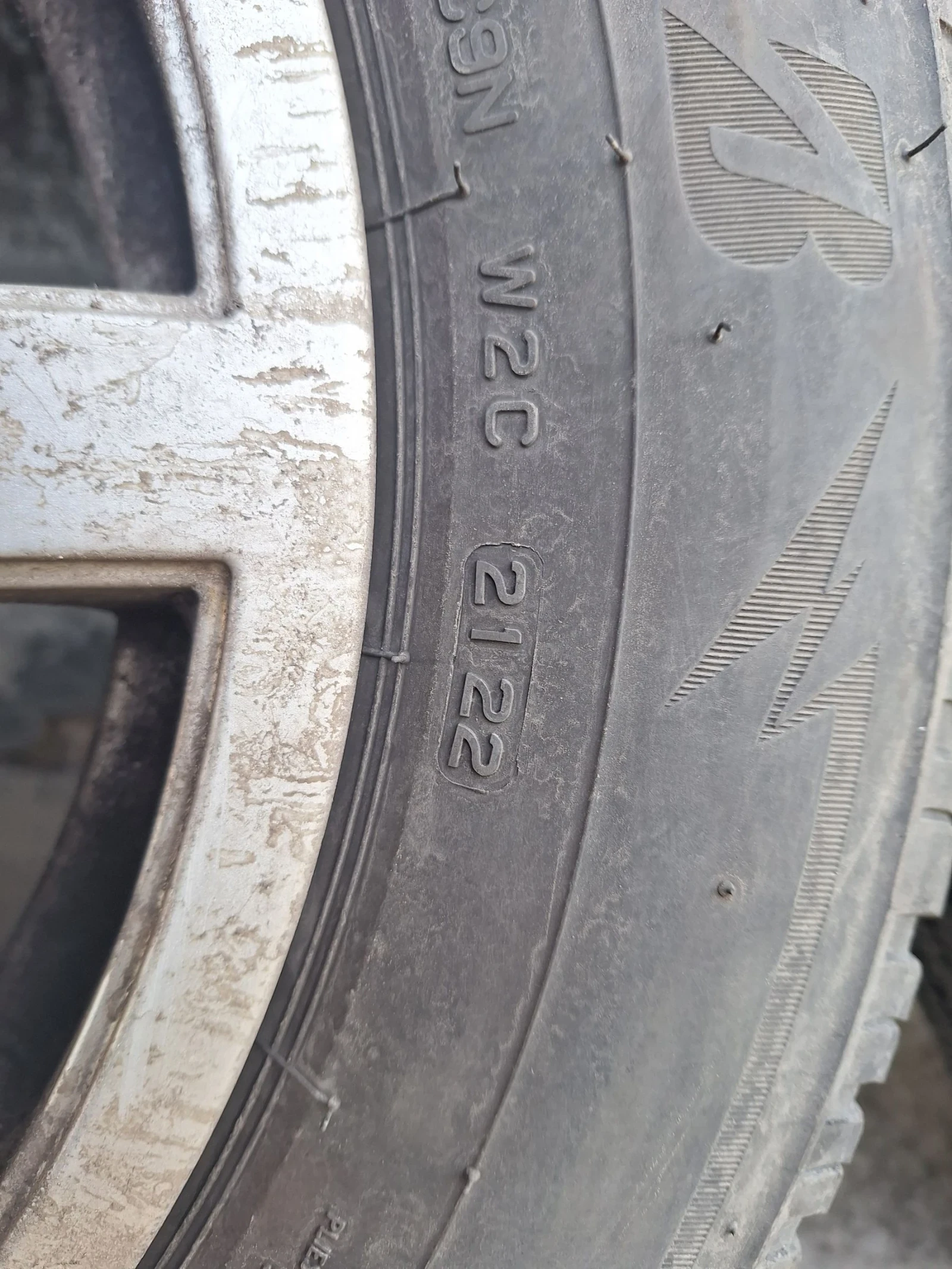 Гуми с джанти Bridgestone 195/65R15, снимка 8 - Гуми и джанти - 53998865