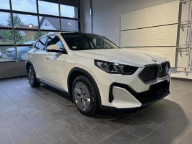 BMW iX2 30* M* SPORT* PANO* HEAD-UP* 360CAM* H&K* MEMORY* , снимка 3