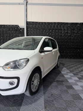 VW Up 4door 75кс, снимка 4