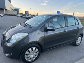 Toyota Yaris 1.3 бензин Автомат, снимка 14