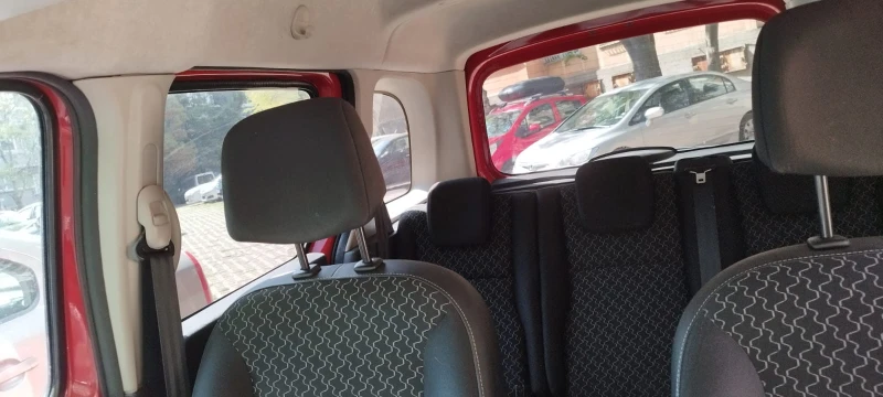 Renault Kangoo, снимка 1 - Автомобили и джипове - 47383280