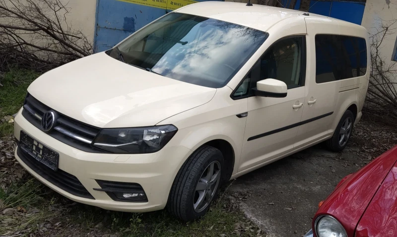 VW Caddy, снимка 7 - Автомобили и джипове - 47807633