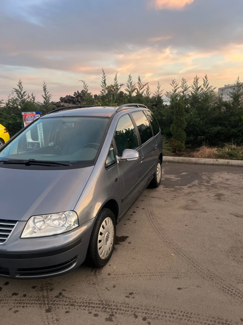 VW Sharan Бензин + Газ, снимка 4 - Автомобили и джипове - 49068685