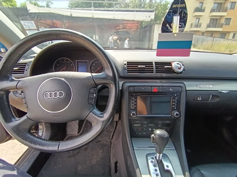 Audi A4 3.0 бензин/газ, снимка 3 - Автомобили и джипове - 50747958