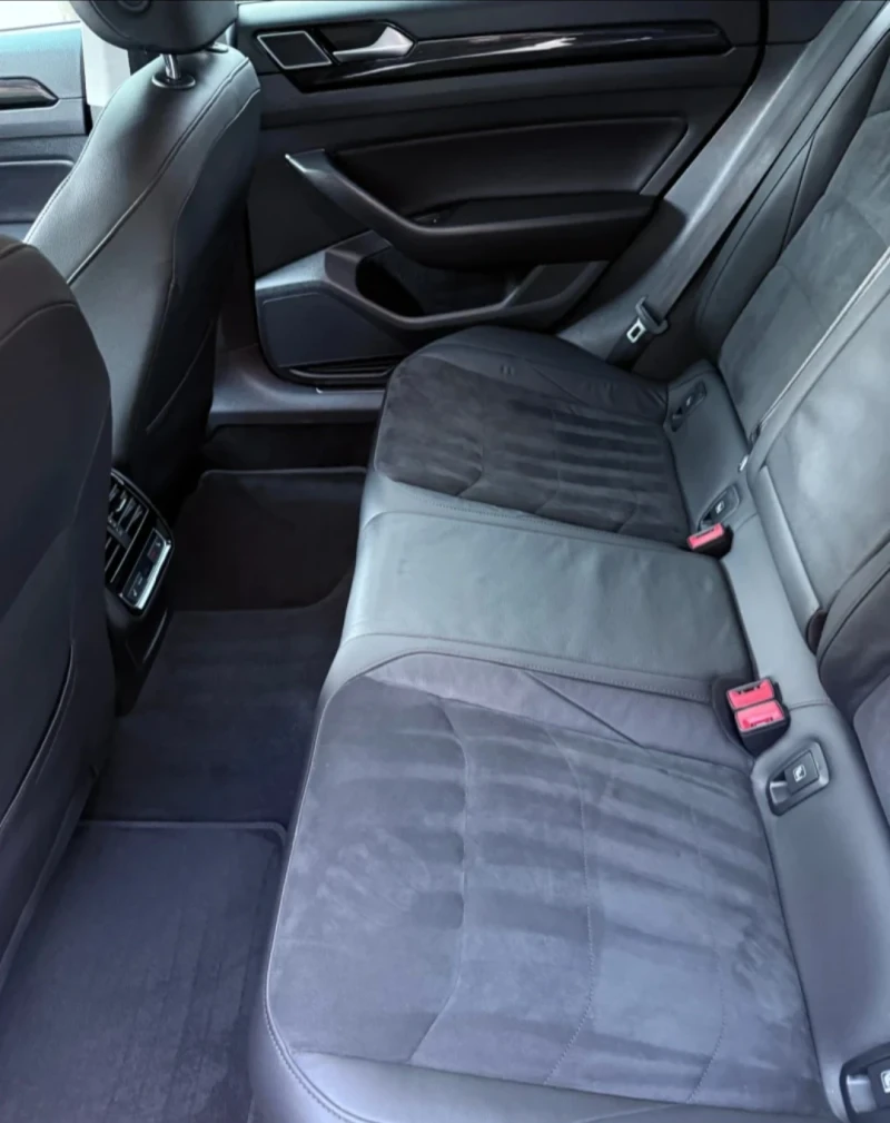 VW Arteon 2.0 TSI R-LINE 4MOTION, снимка 13 - Автомобили и джипове - 51277578