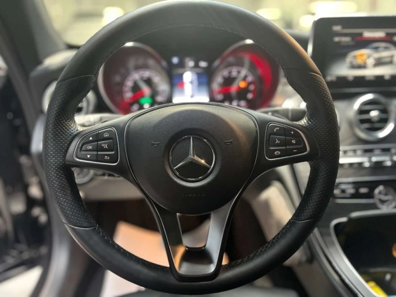 Mercedes-Benz C 300 * CARFAX * ЦЕНА ДО БГ, снимка 12 - Автомобили и джипове - 53246344