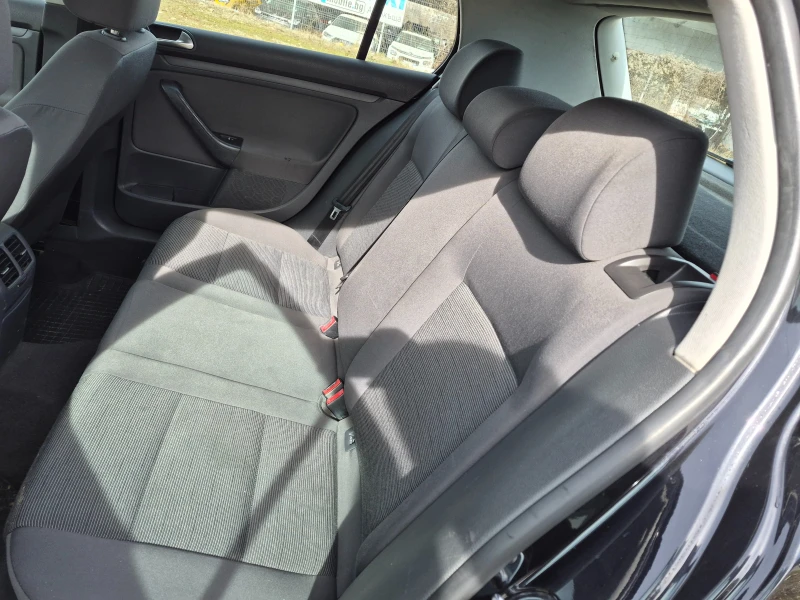 VW Golf 1.9 TDI , снимка 13 - Автомобили и джипове - 53536087