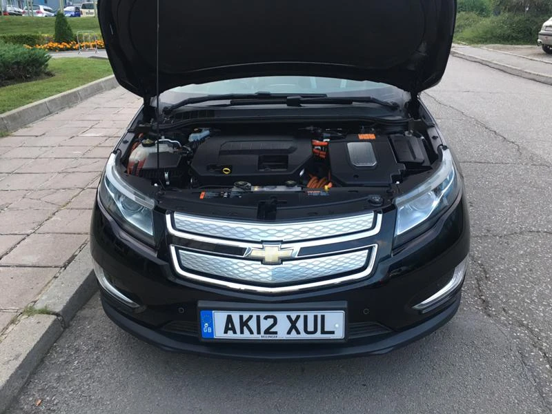 Chevrolet Volt Десен волан, снимка 11 - Автомобили и джипове - 25915593