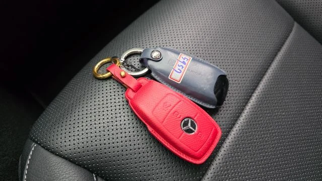 Mercedes-Benz E 350 4MATIC* BURMESTER* ���������* LANE* ASSIST* 360��� | Mobile.bg � ����������� 16